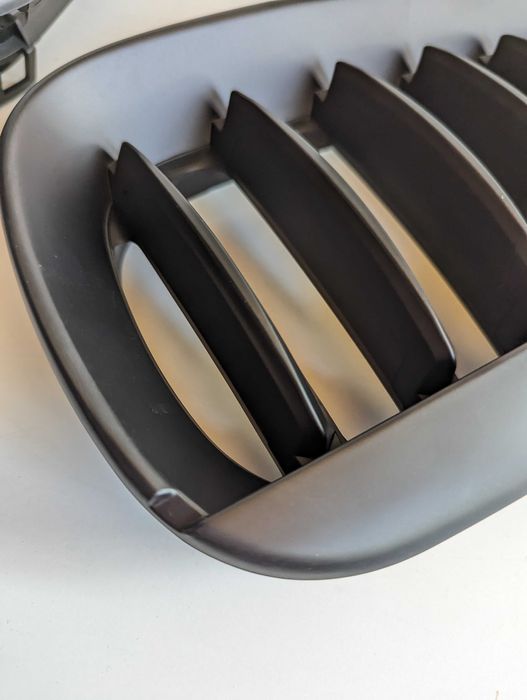 Бъбреци БМВ Х3 Е83 Преди фейслифт Черни Мат Дебели BMW X3 E83 Тунинг