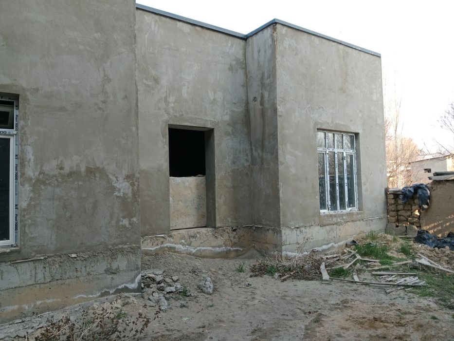 Qibrayda may maxallasida yer korobka uyi bn sotiladi