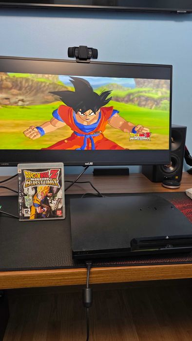 Vand Playstation 3 Slim + Jocuri