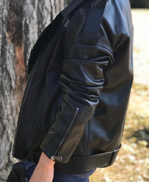 Продаю кожаную куртку/ кожаная куртка сотилади