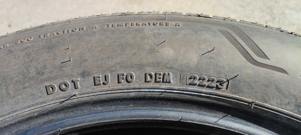 Продавам летни гуми 235/55R19