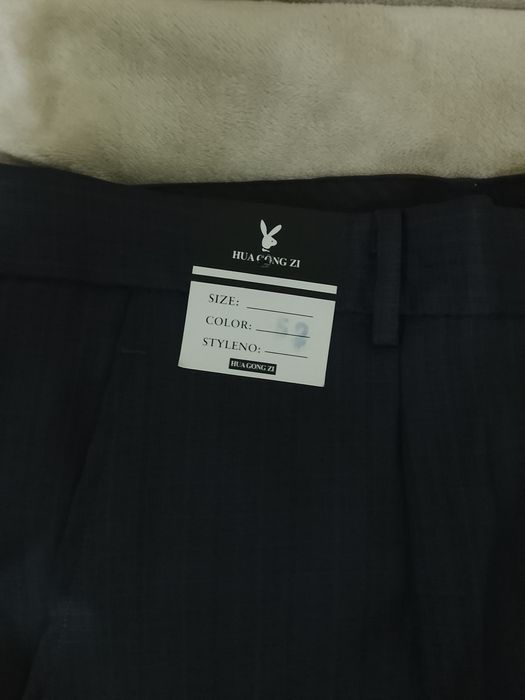 Продам новый костюм