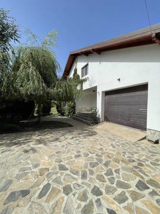 Inchiriez casa cu etaj - Ciulnita, Ialomita