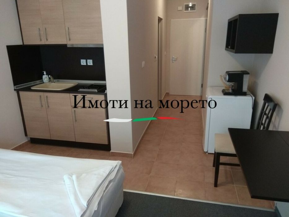 Обзаведено студио под наем на първа линия