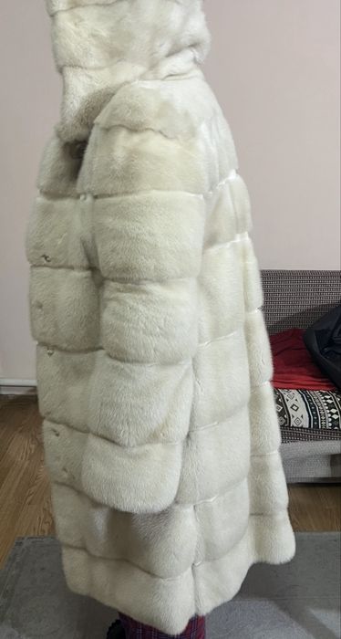 Продам шубу в отличном состояний