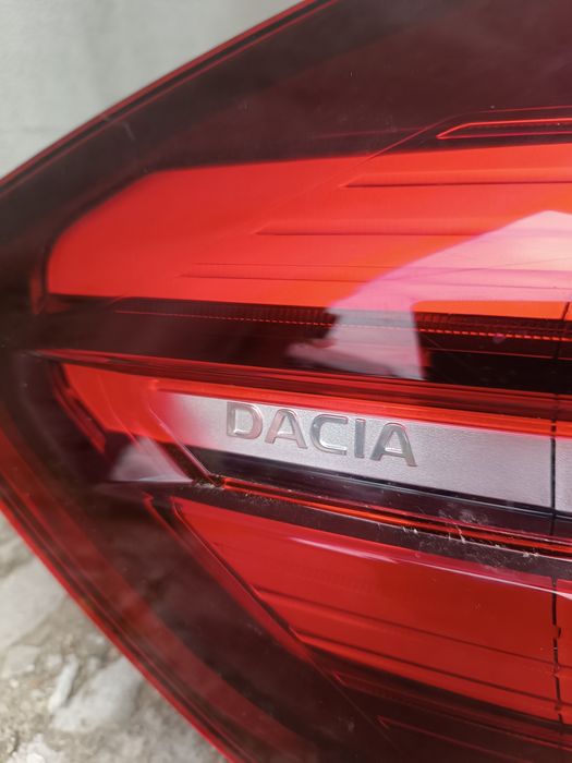 Lampa stop spate Dacia Sandero Stepway3 stop spate Dacia Logan3 Clio4 Clio3 Scenic2 Megane2 Laguna2 Dacia Sandero Stepway3 Clio4 Clio3 lampa far Dacia