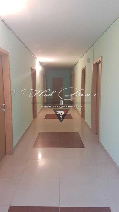 Продава се Многостаен апартамент в Варна, Левски - 400 кв.м за 1200 €/кв.м - Снимка #2