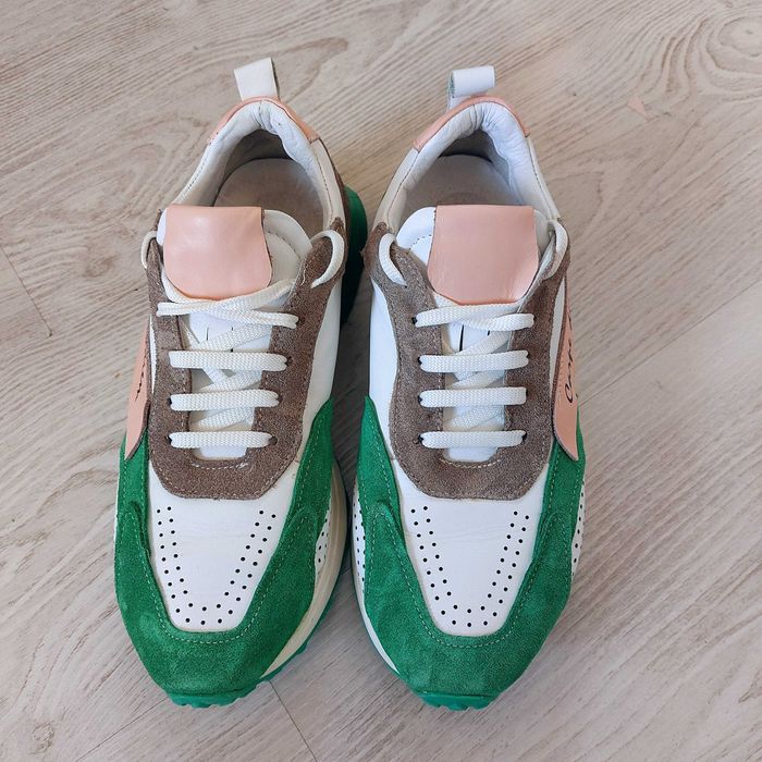 Дамски сникърси от естествена кожа