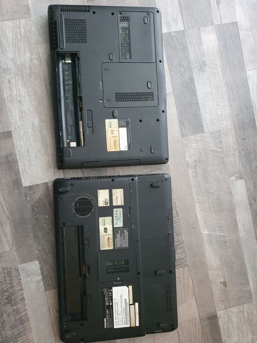 Lot de doua laptop-uri