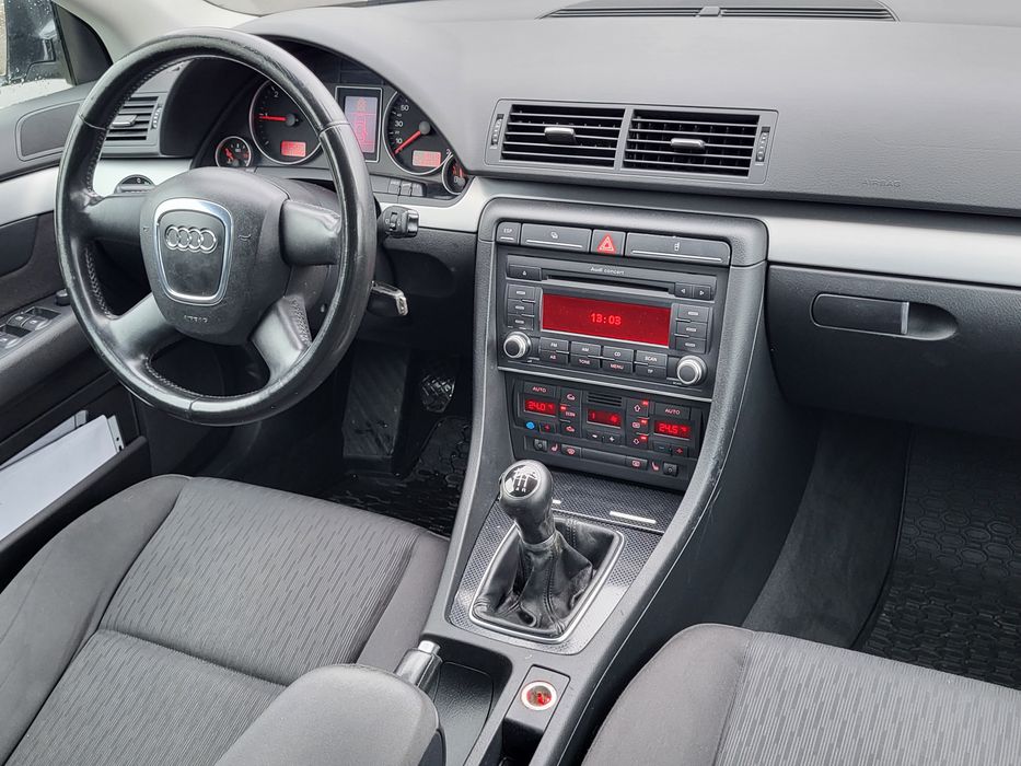 Audi A4 Anul 2008 1.9 tdi 116cp Jante Încălzire Scaune
