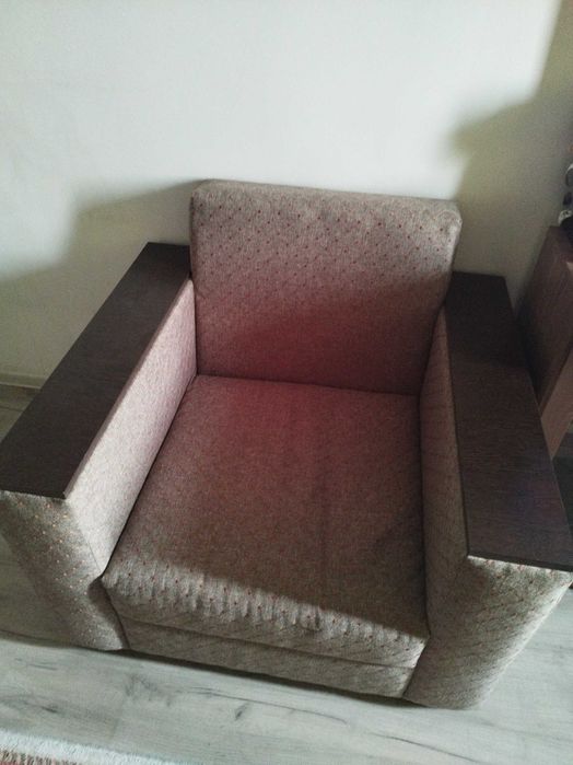 Продам Диван с креслом