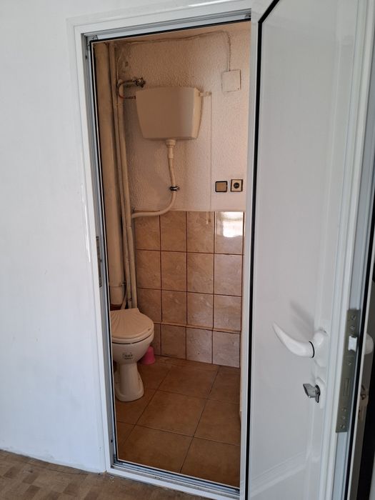 Дава се под наем Магазин в Севлиево - 20 кв.м за 61.2 € - Снимка #3