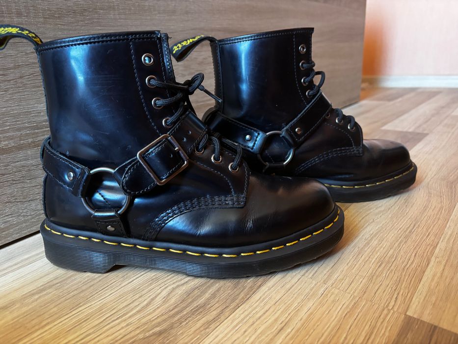 Кубинки Dr.Martens модел 1460 Smooth с катарами