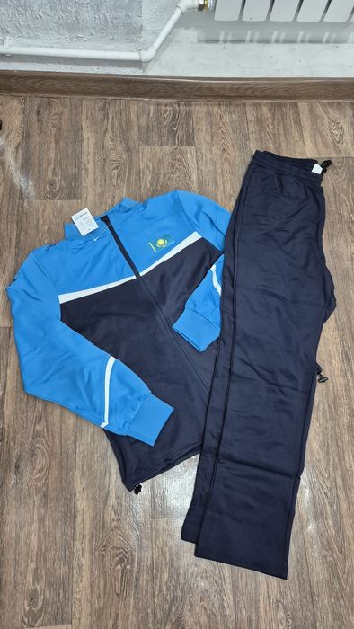 Продам спортивную одежду