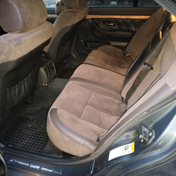 Продаётся легендарная BMW e38