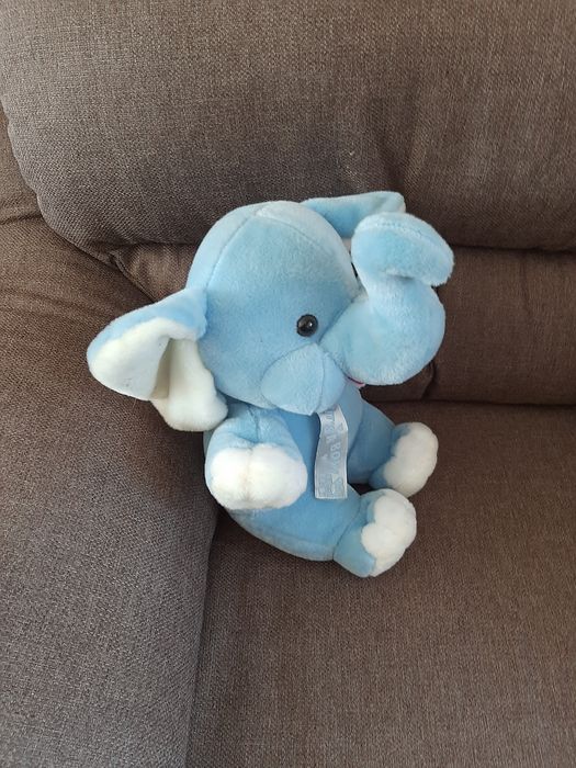 играчки нови 2бр.цената е обща