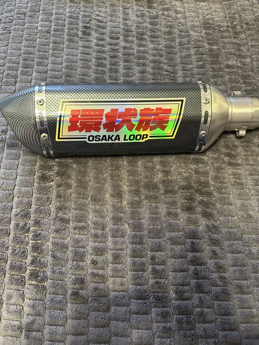 Глушитель Akrapovič для мотоцикла