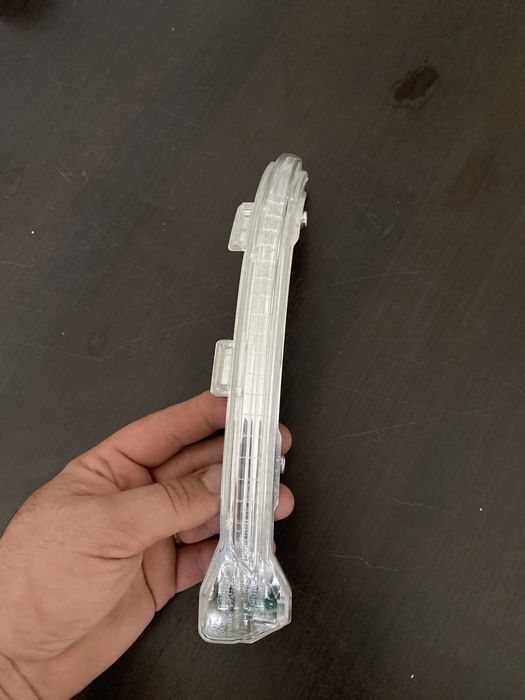 Semnalizare led oglinda stanga Vw Golf 7