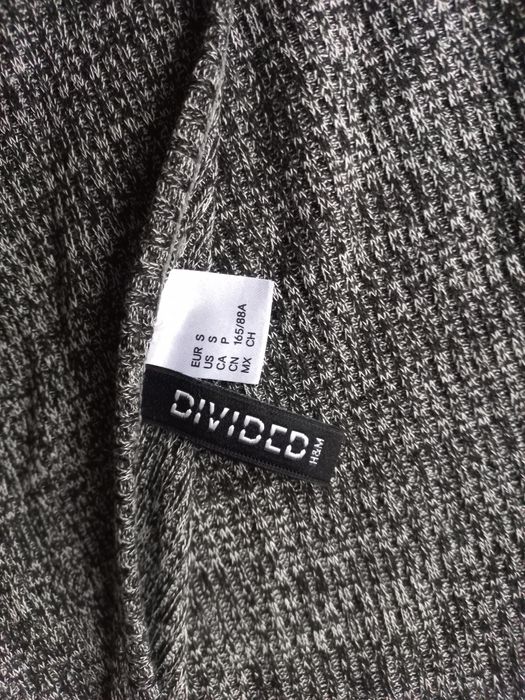 Bluză crop cu guler înalt Bershka