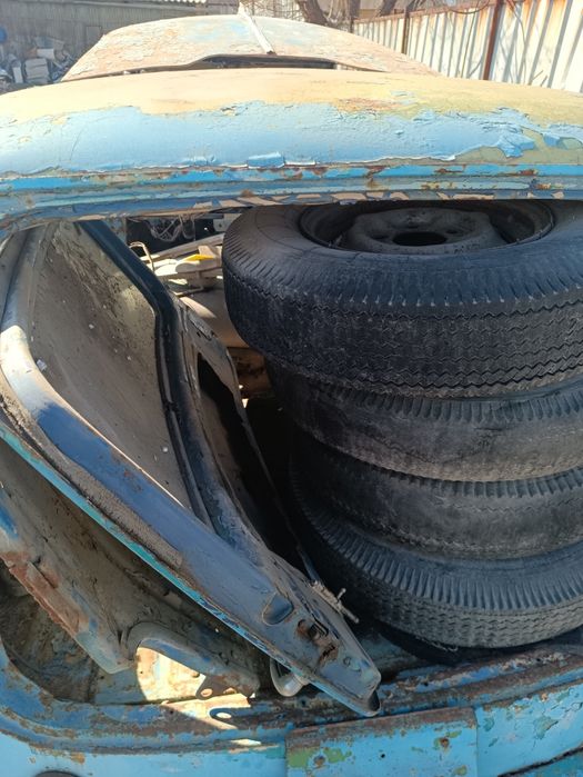 Москвич уневерсал на запчасти 402-403