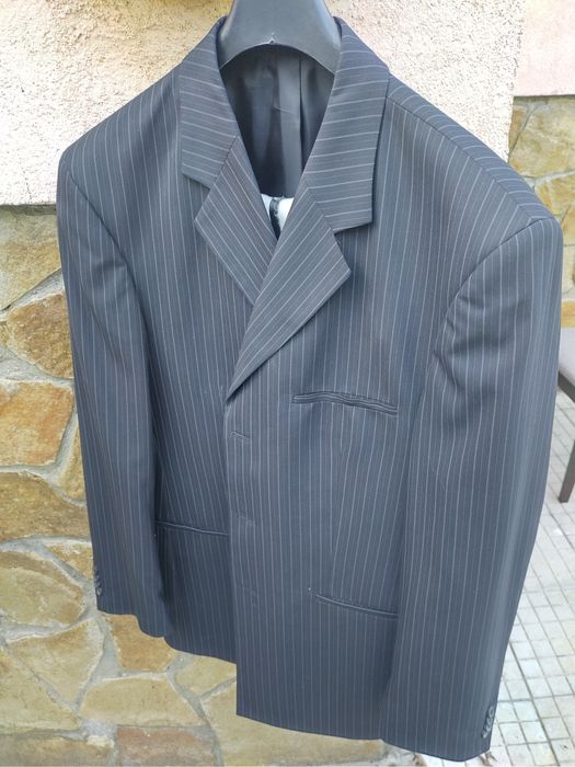 Мъжки костюм.Елит колекшън.Елегантен и стилен.