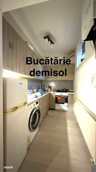 Liniste si intimitate in zona centrala–Apartament in vila, garaj+dem