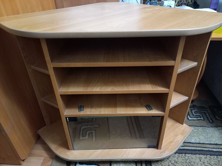 Тумба под телевизор