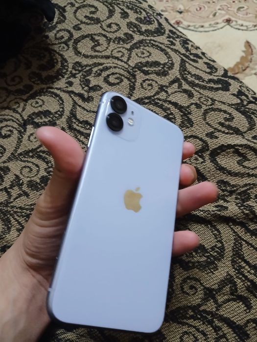 Iphone 11 с коробкой продам