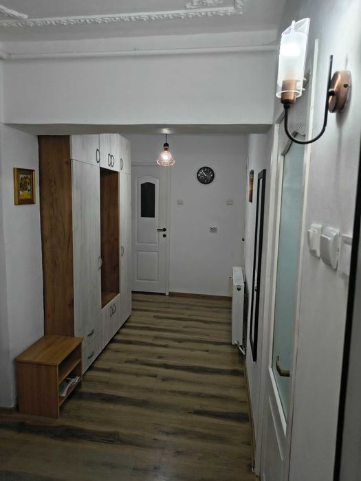 Slanic Moldova, vand apartament mobilat ,3 camere,2 bai,2 balcoane.