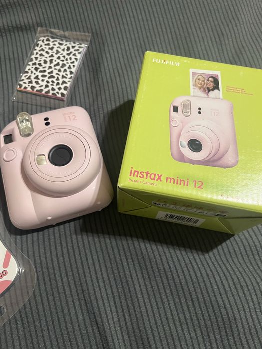 Instax mini 12  розовый