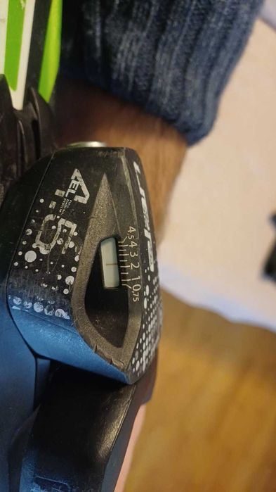 Ски, обувки, каска, очила за деца /може и поотделно/