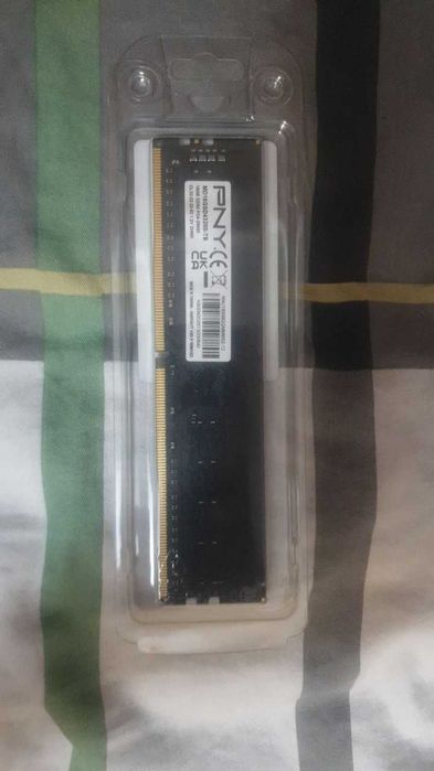 Оперативная память PNY - 16 ГБ DDR4 3200 МГц