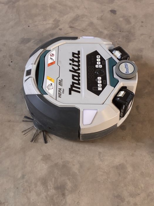 Robot aspirator industrial Makita DRC300, complet,