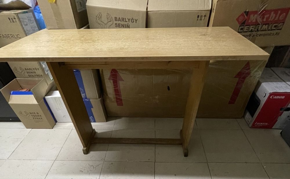 Продам стол б/у 5000