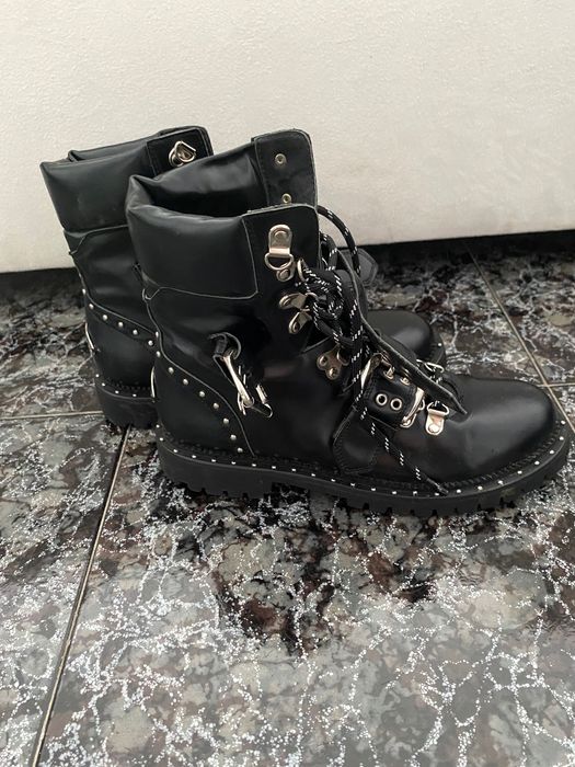 Jimmy choo боти с капси