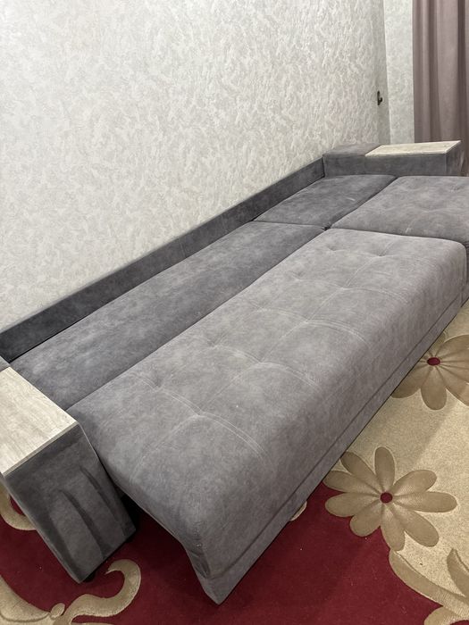 Диван б/у Алмалинский район, 3,5 м, самовывоз