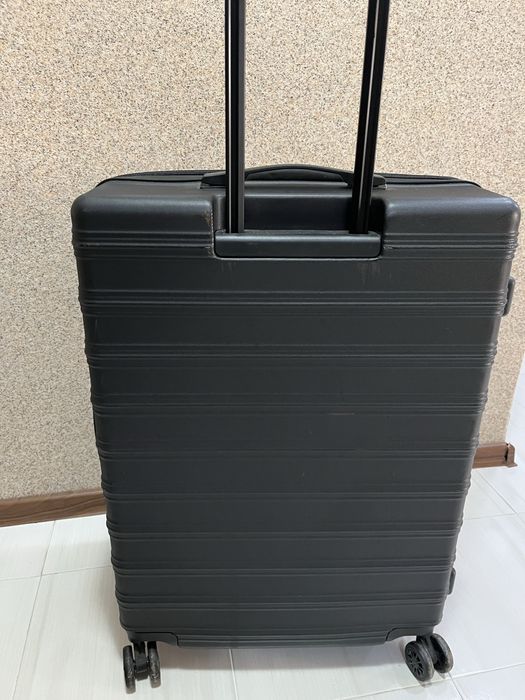 Голям куфар с 4 колелца