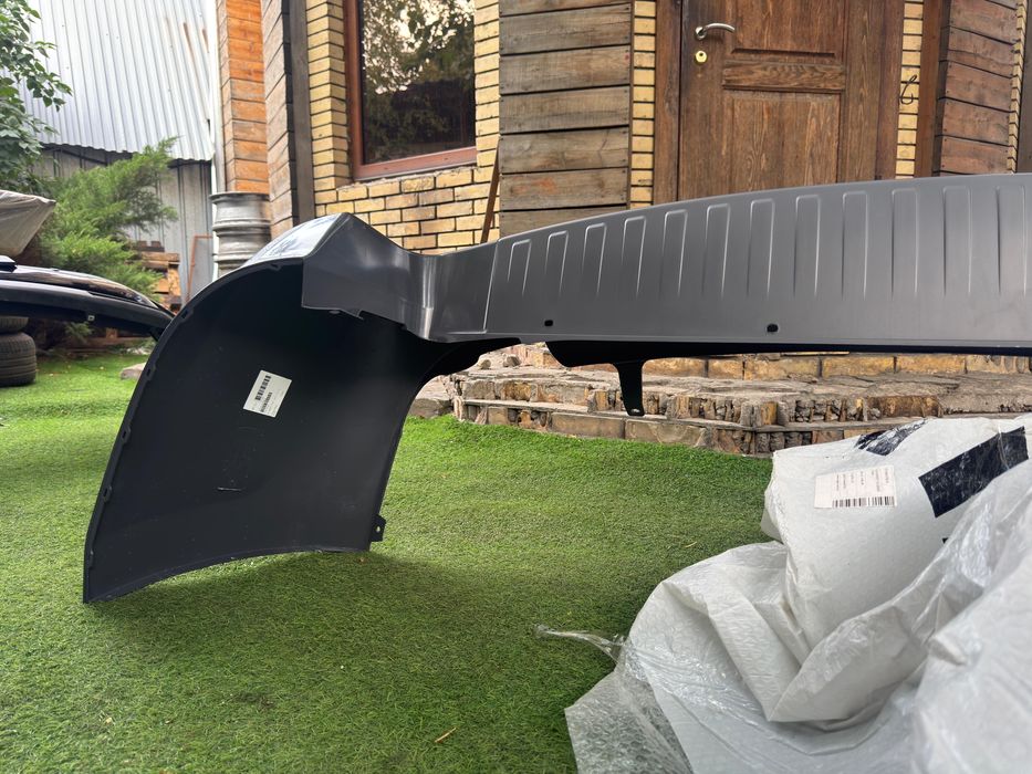 Задний Бампер RAV4 09-12