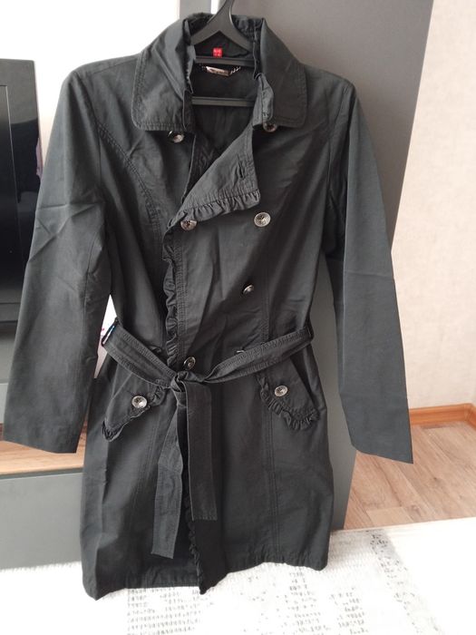 Куртка и плащ на весну 44-46рр