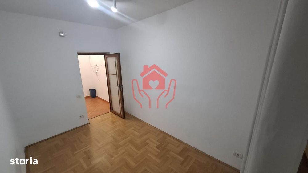GARA DE NORD (Spitalul Witting)- 3-4 camere in vila solida renovata!