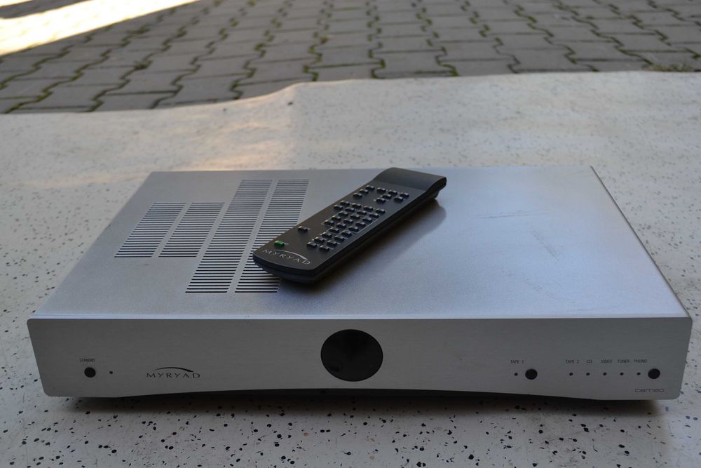 Amplificator Myryad Cameo cu Telecomanda