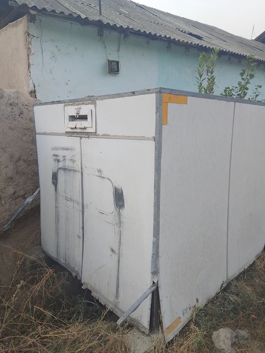 Тент ботка сотилади