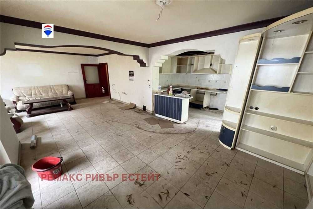 Продава се Мезонет в Русе, Център - 181 кв.м за 1226 €/кв.м - Снимка #10