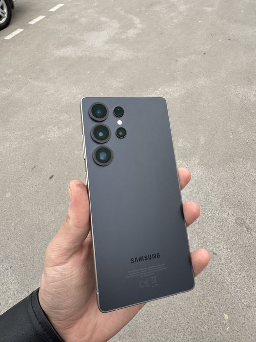 S25ultra 12/256 karopka yoqolip qoldi