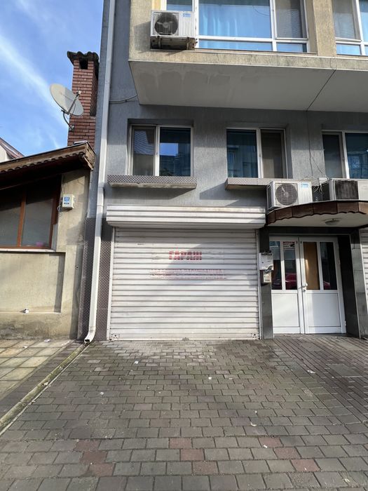 Дава се под наем Гараж / Паркомясто в Варна, Колхозен пазар - 16 кв.м за 139.23 € - Снимка #1