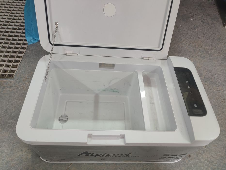 Холодильник автомобильный 18л