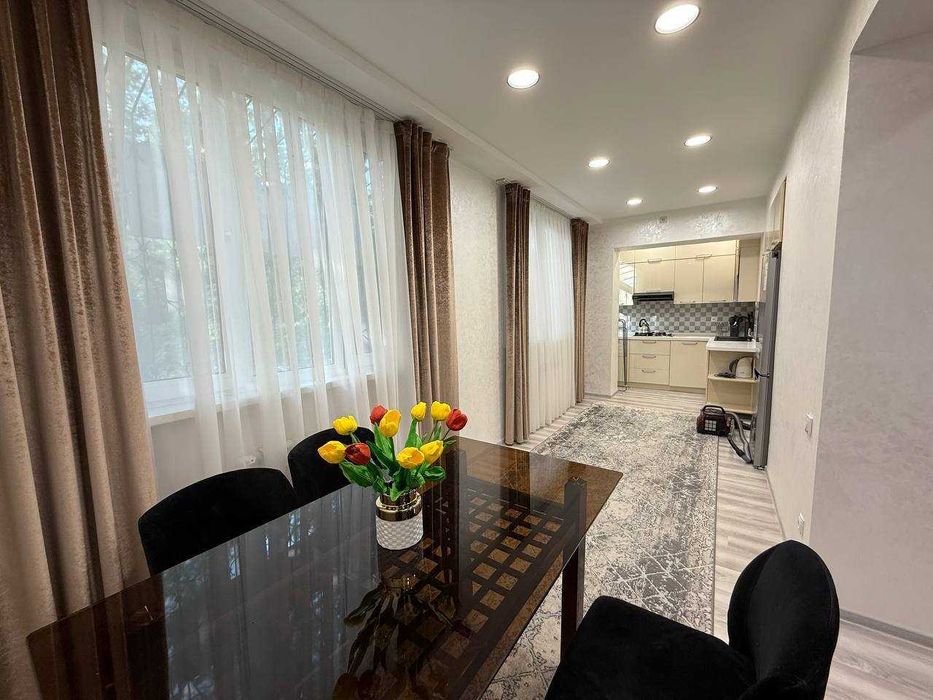 Квартира в аренду 2х-ком 5/9 На Максим Горьком ор-р Буз базар