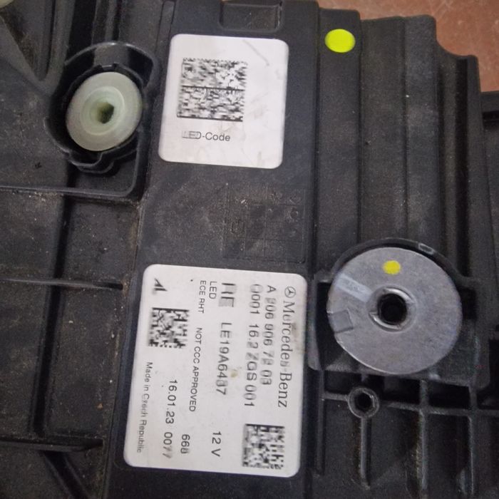 Mercedes Benz C W206 Full LED 2023 десен фар 2бр