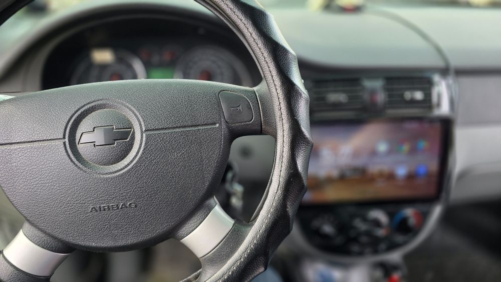 Продам Chevrolet Gentra (Белый)