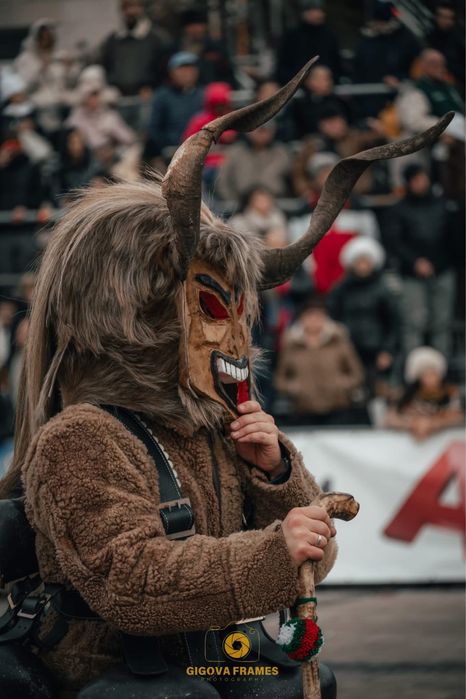 Изработка на кукерски маски и тояги за сурва